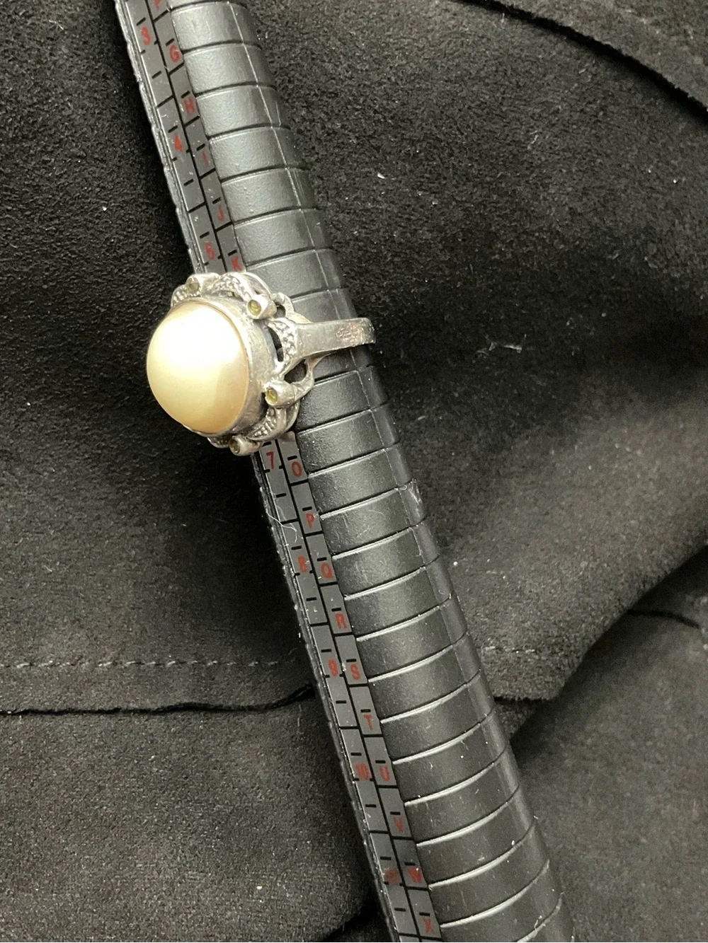 Vintage-Inspired 925 Pearl Dome Statement Ring